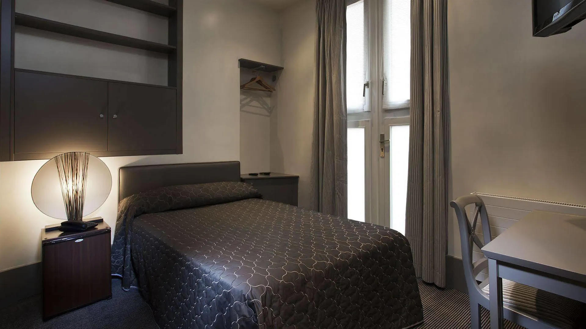 Makom Pereire Paris 3*,  France