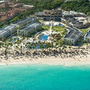 https://royalton-punta-cana-connecting-luxury-room.comcaribbean.com