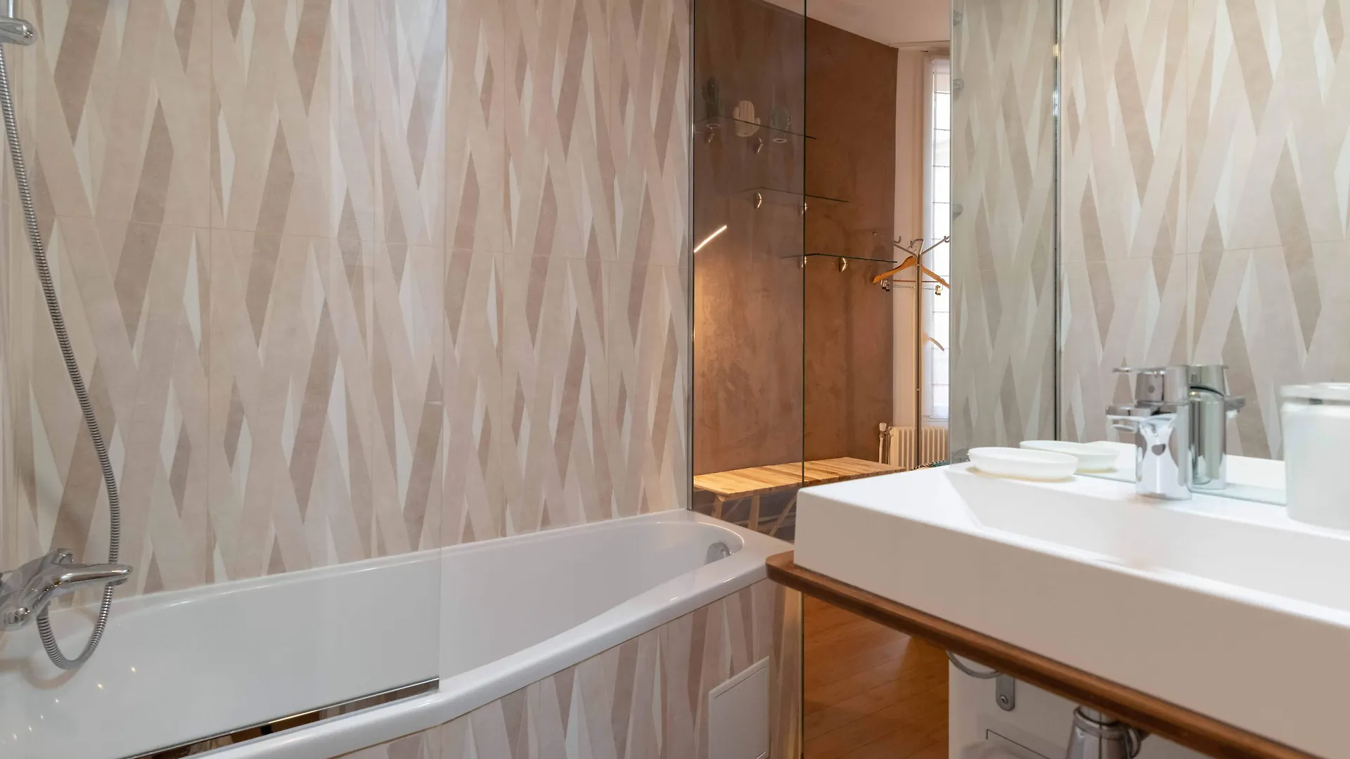*** Hotel Appart'hôtel Makom Pereire Paris France